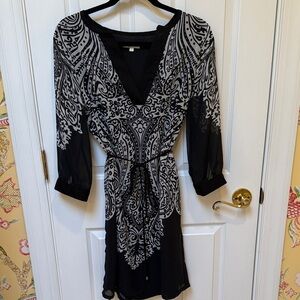 Jade by Melody tamBlack & Gray Paisley Print V-Neck Dress
